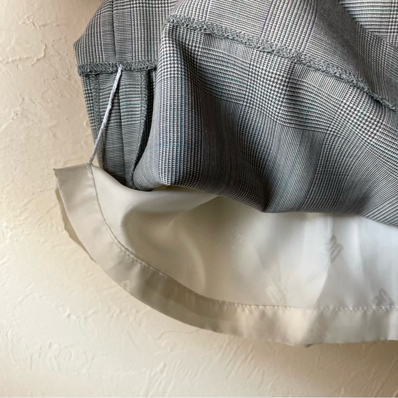 DAKS Houndstooth Plaid Pencil Skirt With Attached Slip | XSmall - Picture 6 of 11